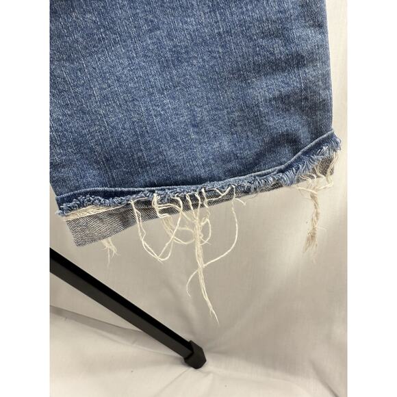 Vigoss Women's Capri Jeans Size 3/4 Distressed Ripped Embroidered Pockets EUC - Picture 6 of 16